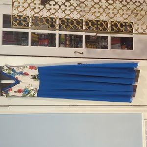 Sleeveless maxi dress